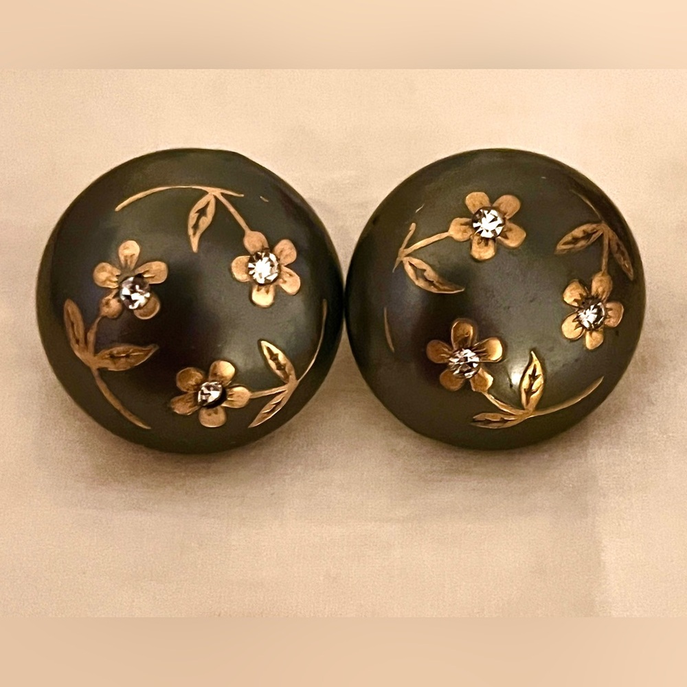 VTG Large 1.5” Damascene Black Gold Floral Rhinestone Statement Button Earrings